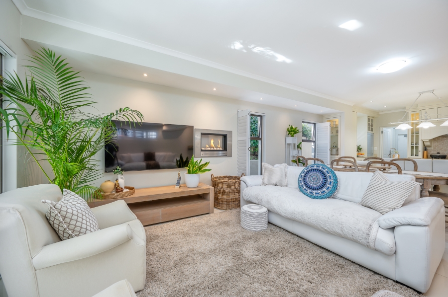 3 Bedroom Property for Sale in Kelderhof Country Village Western Cape
